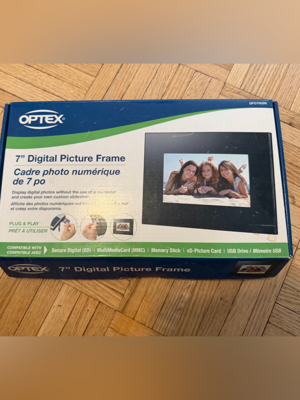Unused Optex 7" Digital Picture Frame – Plug & Play | SD/MMC/USB Compatible